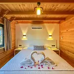 Kas Konak Bungalows *